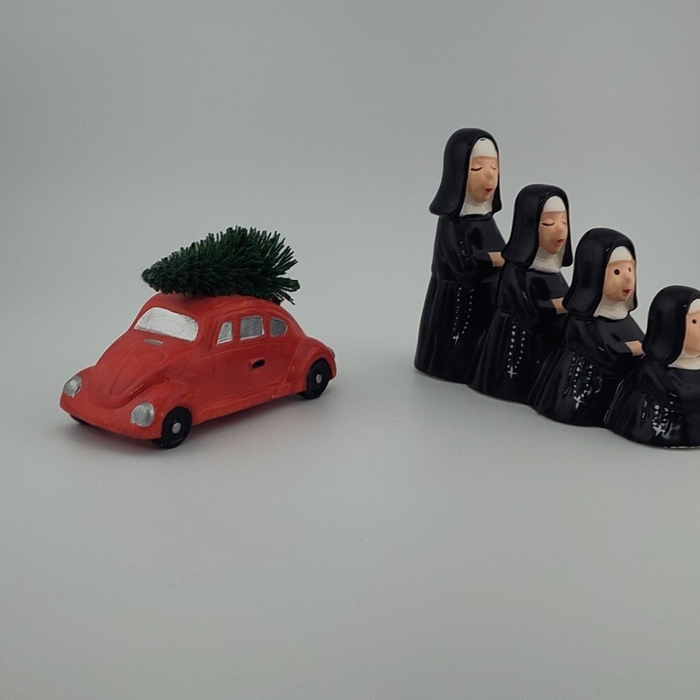 Dept 56 Christmas figures no stickers